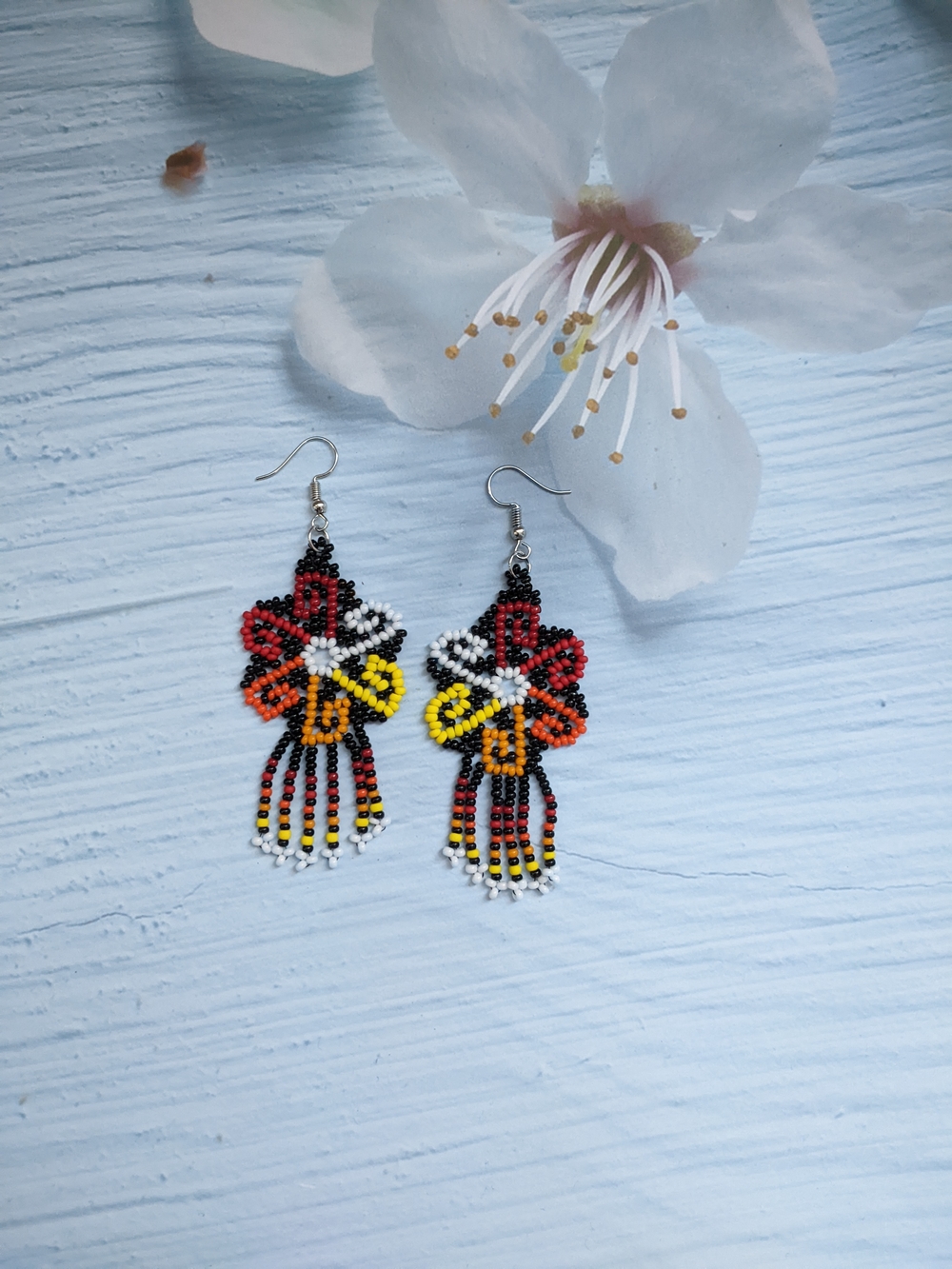 Handmade Multicolor Beaded Flower Dangle Earrings - Picture 3 of 6